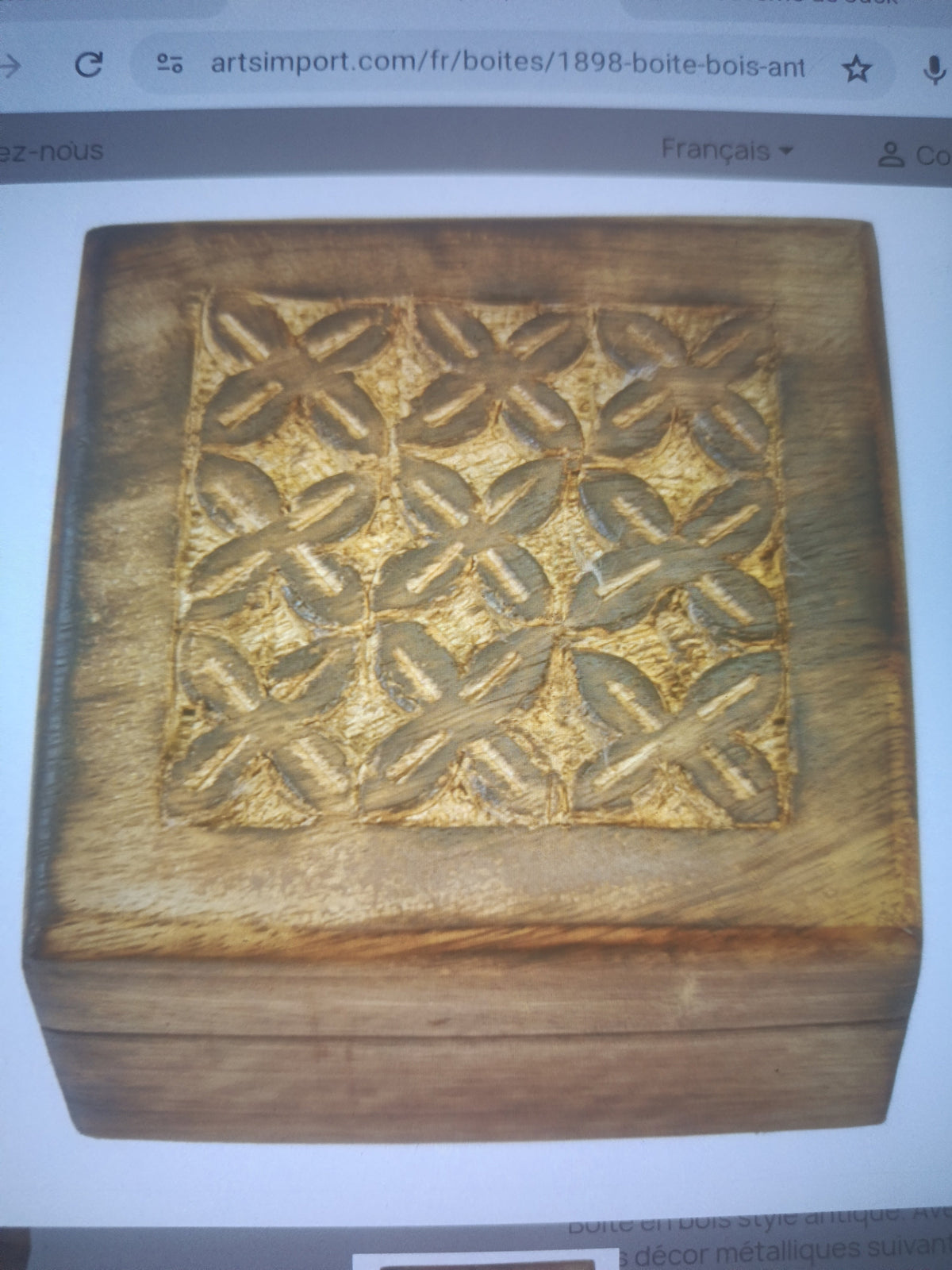 Boîte en Bois Sculptée – Motif Celtique